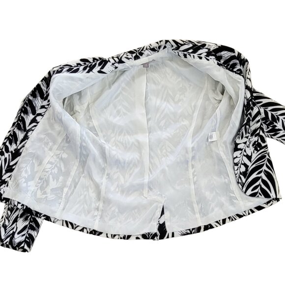 Roz & Ali Black and White Abstract Leaf Print Lined Blazer Jacket - Picture 5 of 10